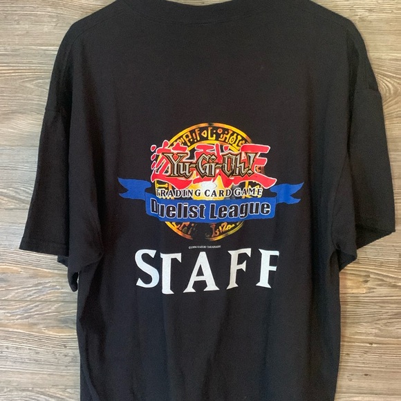 Vintage 1996 yu gi oh duelist league staff shirt - Picture 1 of 4